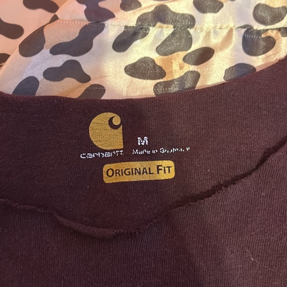 Cut/cropped Carrhartt maroon crop top baby tee - Picture 3 of 4